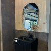 Badkamer inrichten - voorbeeld van onze showroom; visgraat wandtegels RBT21 en RBT22 met vloertegels N55 - foto 2