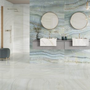Gepolijste Vloertegel Marmerlook Roma Wit Creme N81 als badkamertegels gelegd_inspiratie foto