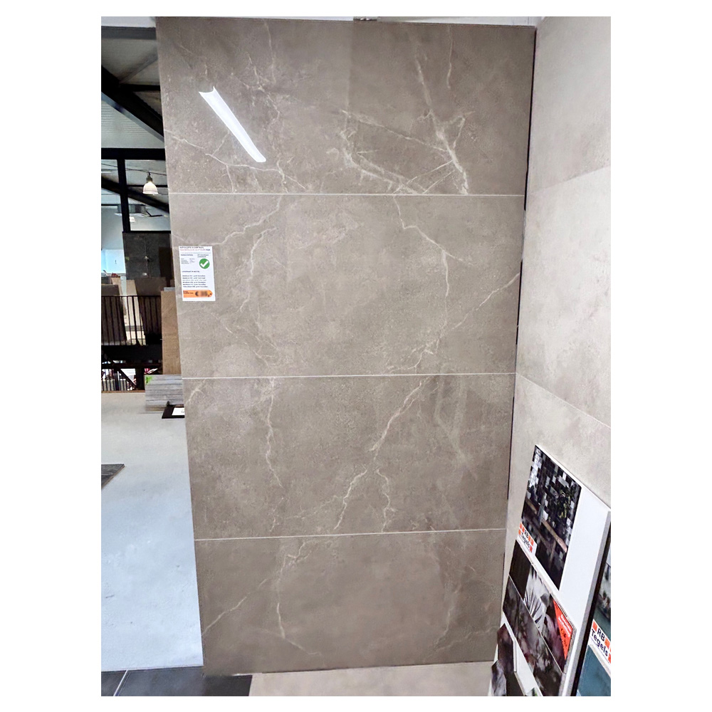 Gepolijste vloertegel 60x120 cm marmerlook Oly taupe R20 bij RB Tegels Showroom-ook leverbaar in meerdere maten