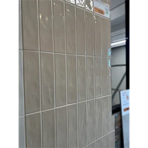 Hoogglans Wandtegel 7,5×30 cm Navarti Zarati Almond RBT181 in onze tegelshowroom