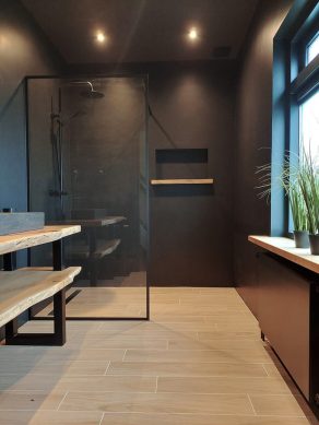 Houtlook tegel Kerota Beige N6 - gebruikt in de badkamer