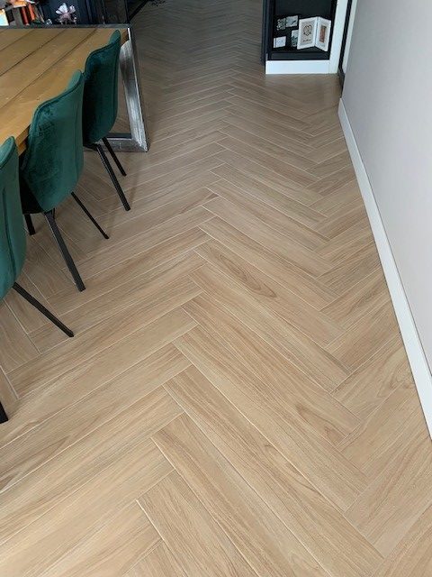 Keramisch parket Visgraat cm Kerota Beige | Tegels Tiel