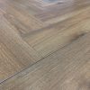 Keramisch parket visgraat 15×60 cm Bruin DC3 als badkamer tegels