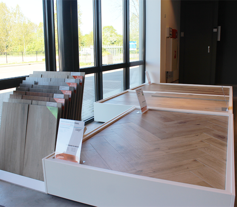 RB Tegels & RB Sanitair showroom - tegels afdeling