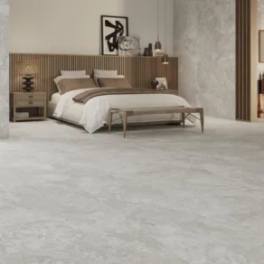 Slaapkamer betegeld met vloertegel 120x120 cm Travertinlook Mykonos licht grijs N148