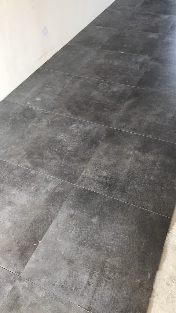 Vervormen Kaliber Acteur Vloertegels 60x60 | vanaf 15 euro| Vloertegels | Decortegels | RB Tegels Tiel Vervormen Kaliber Acteur Vloertegels 60x60 | vanaf 15 euro| Vloertegels | Decortegels | RB Tegels Tiel