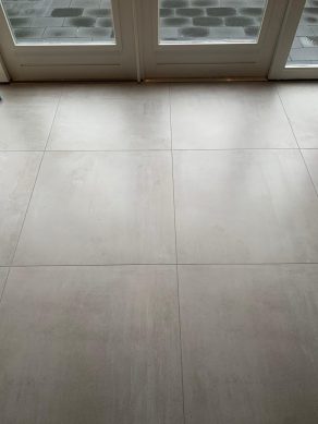 Vloertegel 75x75 cm C29 Steel Betonlook licht grijs ook in meerdere maten leverbaar
