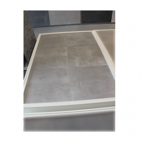Vloertegel 90x90 cm betonlook Fairy grijs H97 in de showroom - ook leverbaar in 60x60 cm