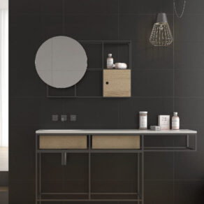 Vloertegel-Itam-Zwart-R82-sfeerfoto_als-wandtegels-voor-badkamer