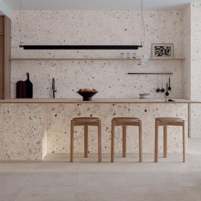 Vloertegel Terrazzolook Barca Beige Nav82 in de keuken gelegd_inspiratie foto