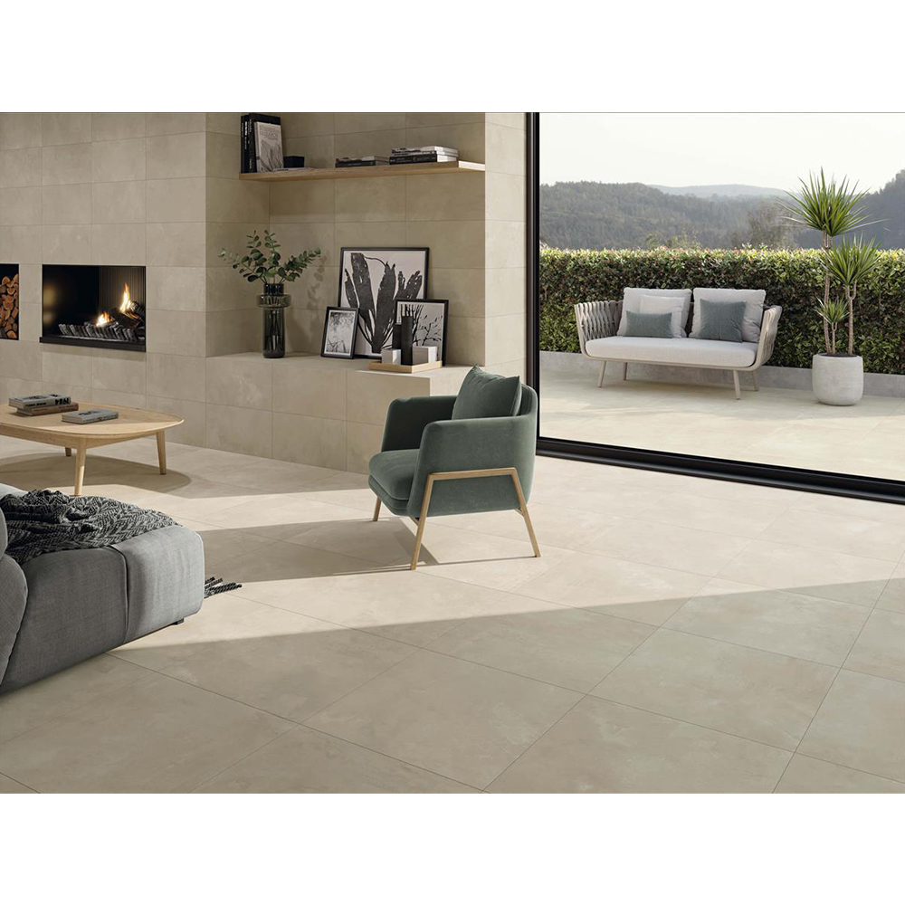 Vloertegel betonlook Iwaki beige N33 als woonkamertegels gelegd_inspiratie foto
