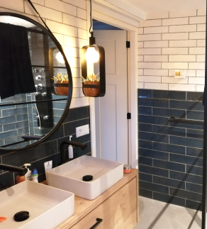 Wandtegel 10×40 cm blauw roest A90 voor badkamer, keuken of toilet