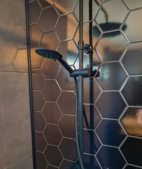 Wandtegel Hexagon Hybla Goud RBT112 -sfeerfoto´s