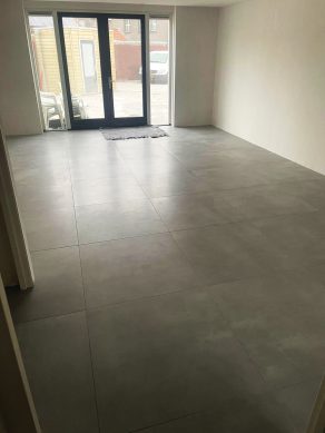 Vloertegel 90x90 cm Betonlook Fairy Grijs H96