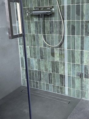 Winactie RBTegels; wandtegels groen A461 op de wand