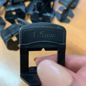 clips-levelling-systeem-rb-tegels-voor-1,5-mm-dikte-voeg